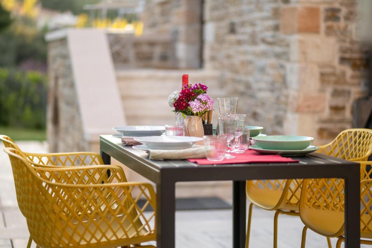 Villa Kalamos / Sea View And Pool Nearby Athens 외부 사진