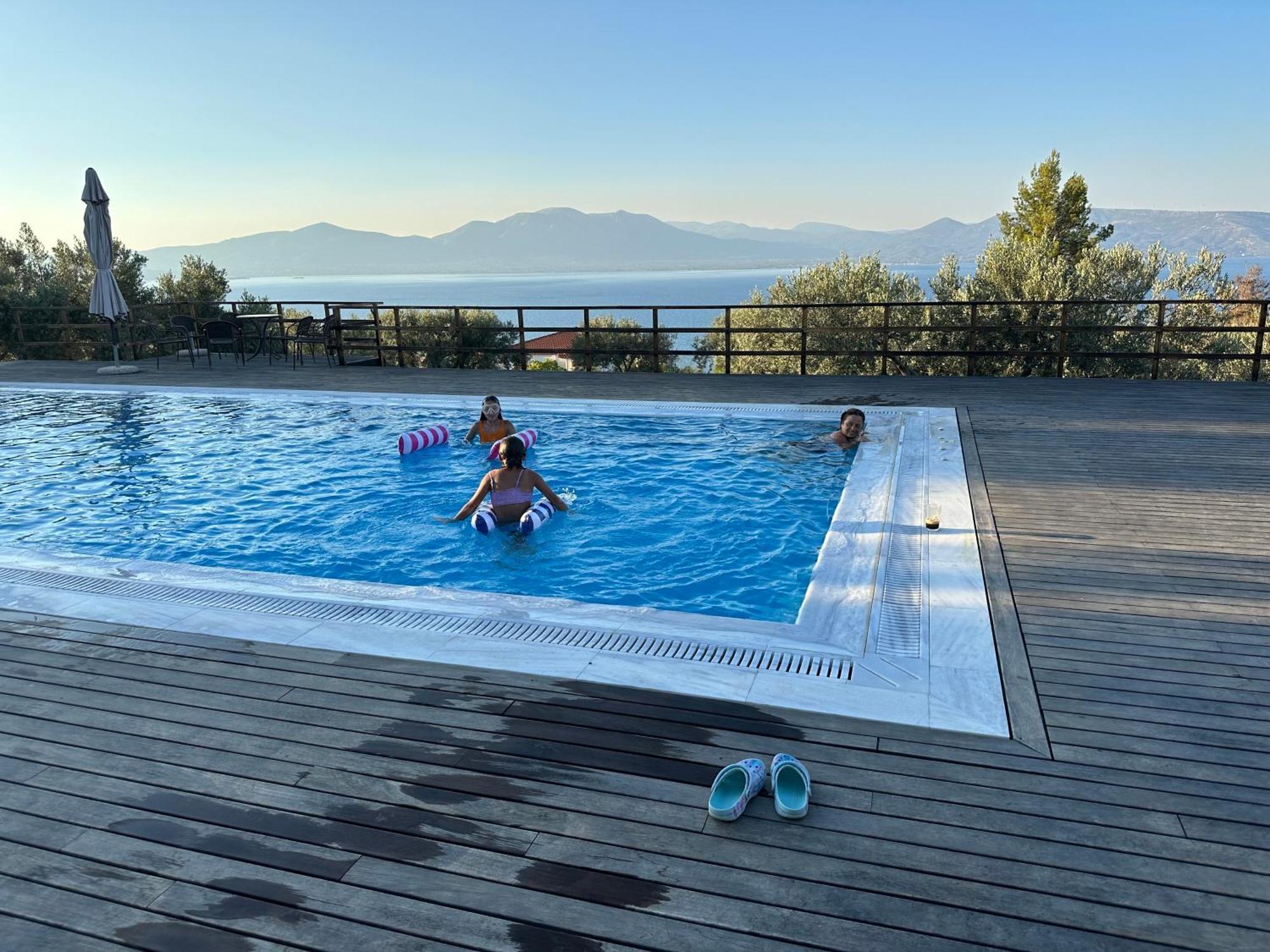 Villa Kalamos / Sea View And Pool Nearby Athens 외부 사진